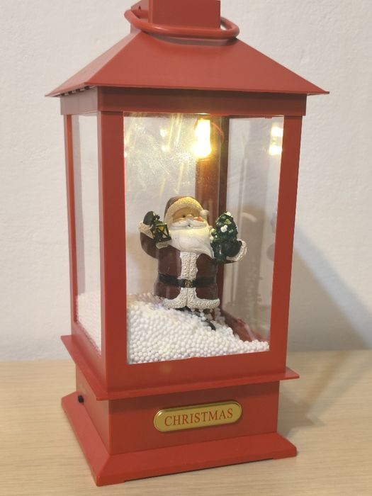 Decorațiune pentru Crăciun "Felinar cu efect de viscol"