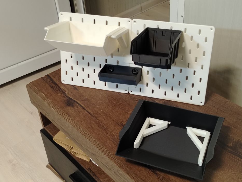 Перфориран модулен панел тип (SKADIS) – бял или черен   (мат)