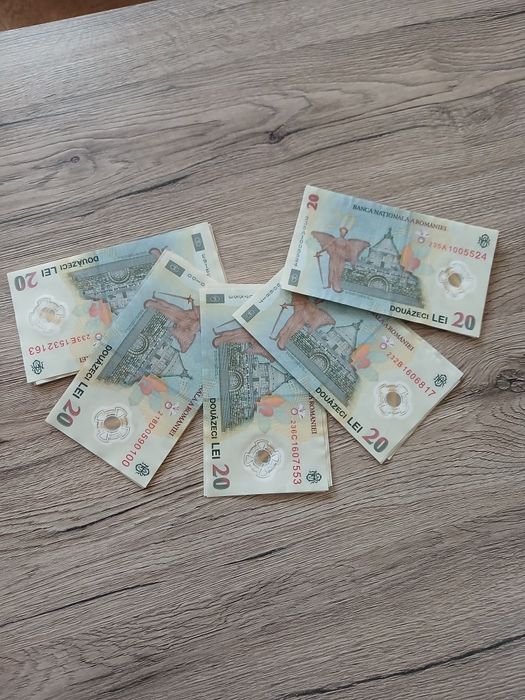 Bacnote de 20 de lei,32 bucăți.