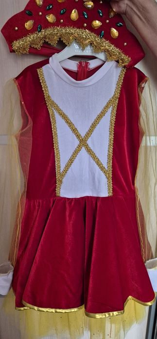 Продается русский костюм.