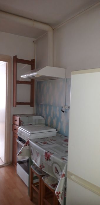 Inchiriez garsoniera bloc turn Ozana