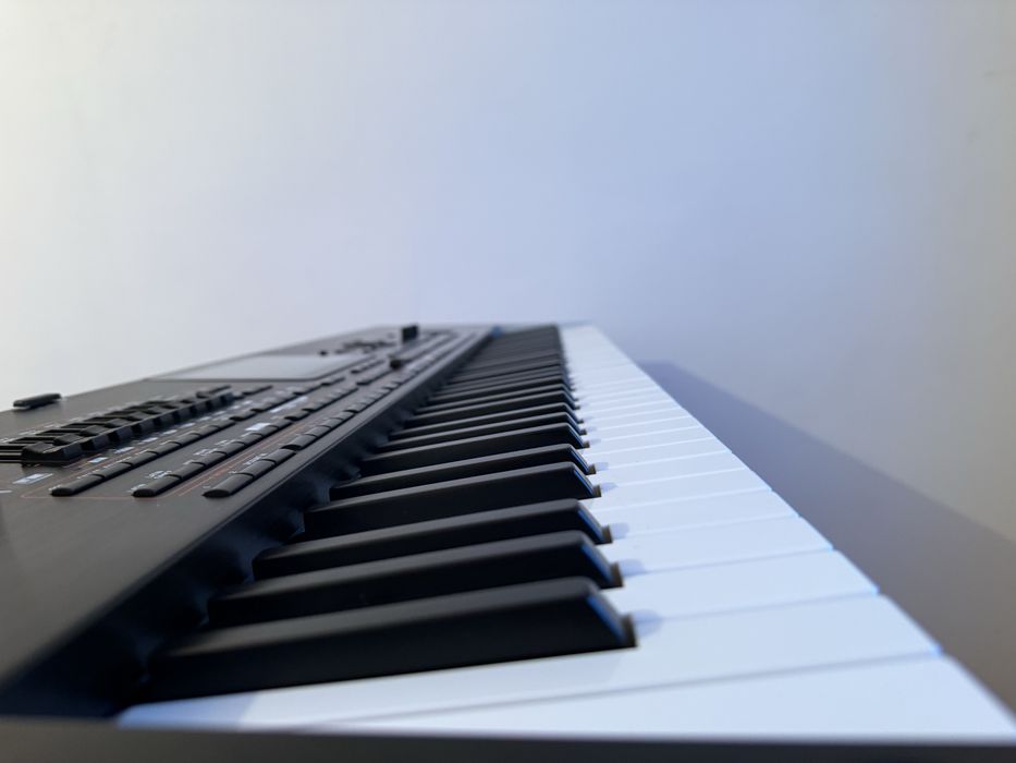 Korg Pa4x 76 keys sau schimb cu Pa5x