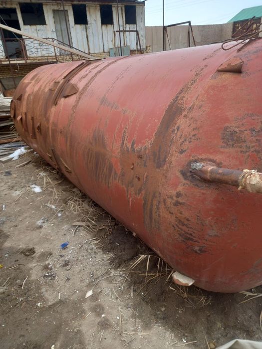Продаются ёмкость 8 тонн в хорошем состояний