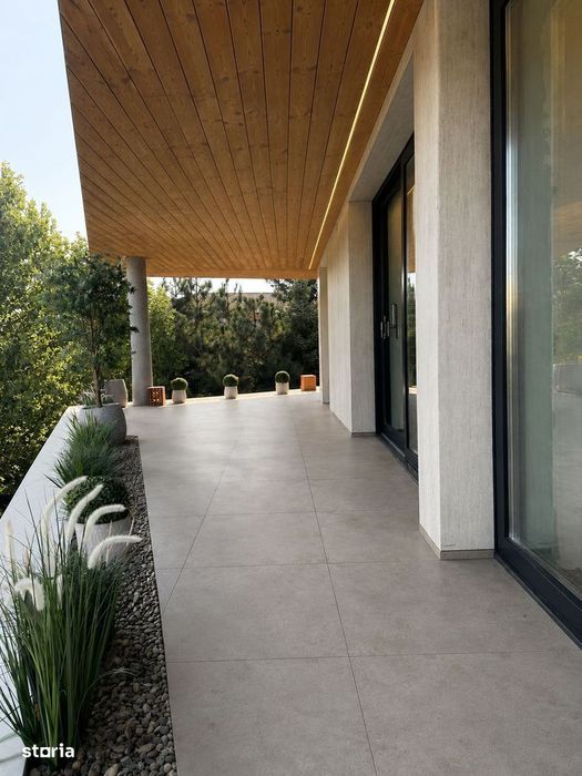 Terase amenajate cu plante! 4 camere lux , vedere piscina 142 mp utili — fotografia 1
