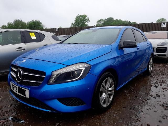 Dezmembrez Mercedes-Benz A-Class W176