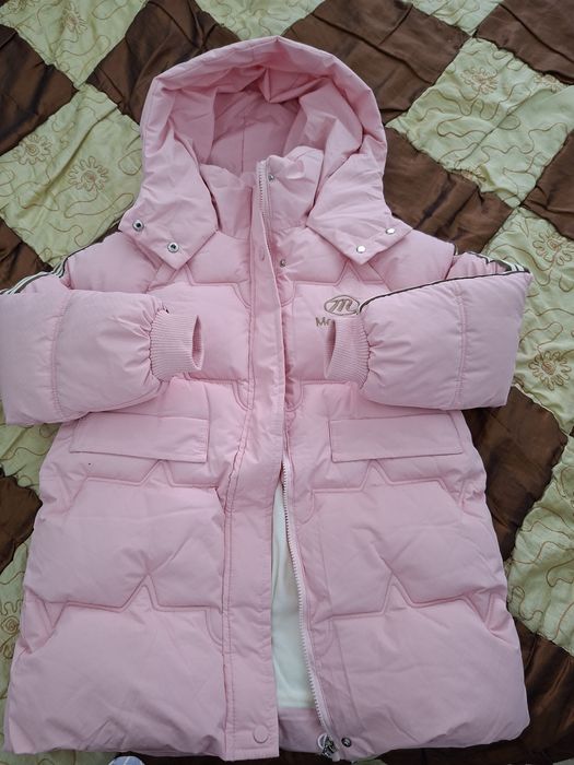 Продам новую куртку для девочки