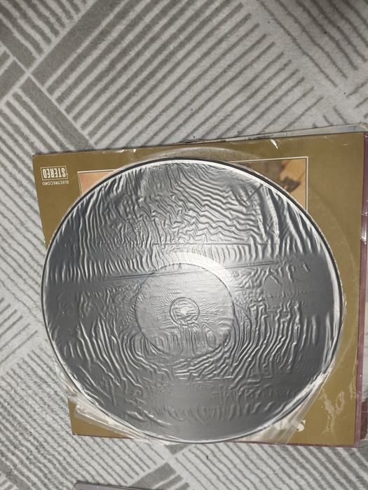 Грамофонни плочи малки и голями