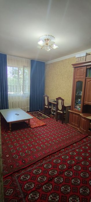 Ялангач. 3/3/4.  1,5×3 балкон. Можно под ипотеку.