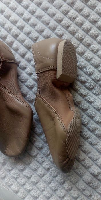 Обувки за джаз от истинска кожа  на Марка Capezio
