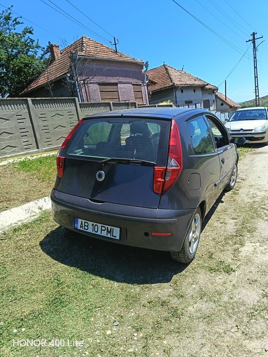 Dezmenbrez Fiat Punto An 2004