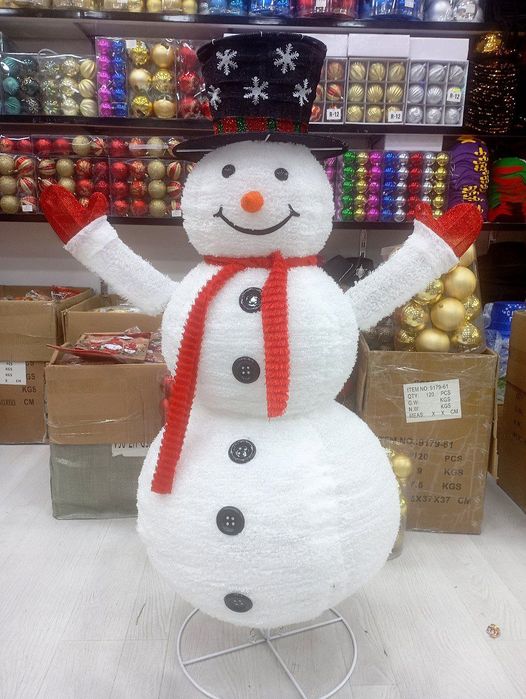 Фигуры для фасада , олени и сани , медведи