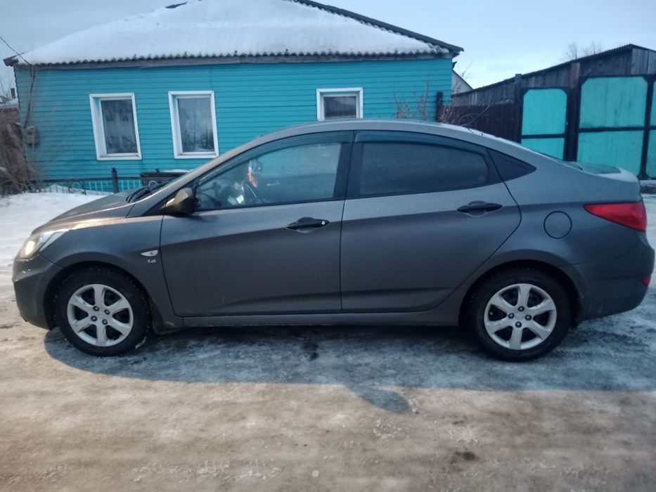 Продам машину Hyundai Accent