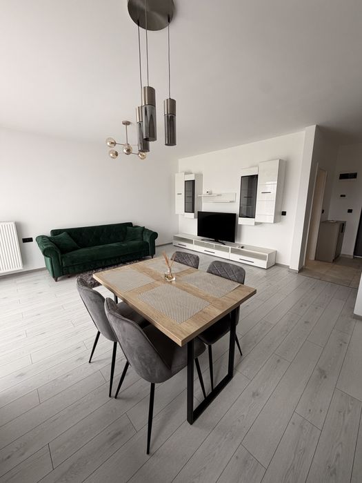 Inchiriez alartament cu 2 camere, Maurer