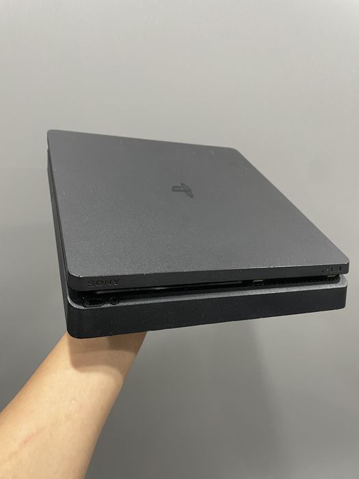 Продам  PlayStation 4 slim 1терабать