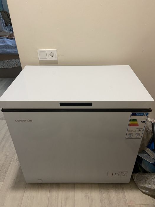 Продам морозильник LEADBROS (модель BC/BD217 AT).