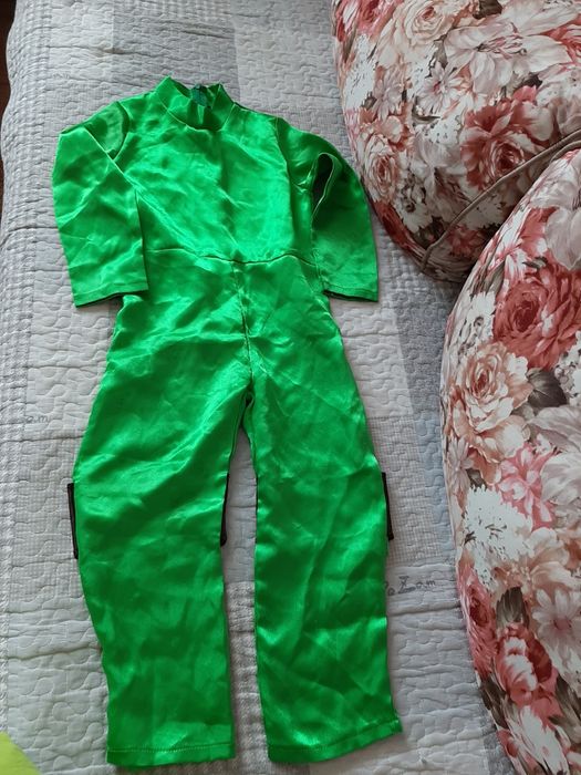 Продам костюм новогоднии