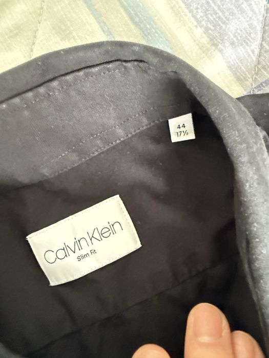 Мъжка риза Calvin Klein отигинална размер Л черна