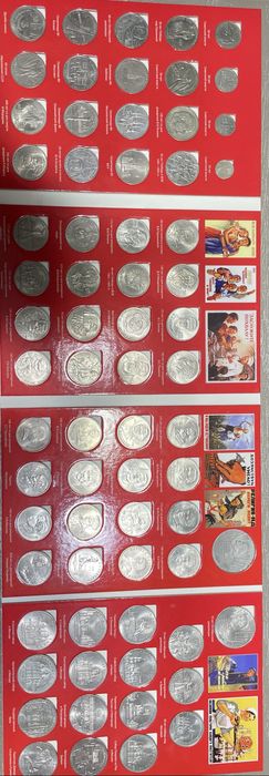 Набор юбилейных рублей