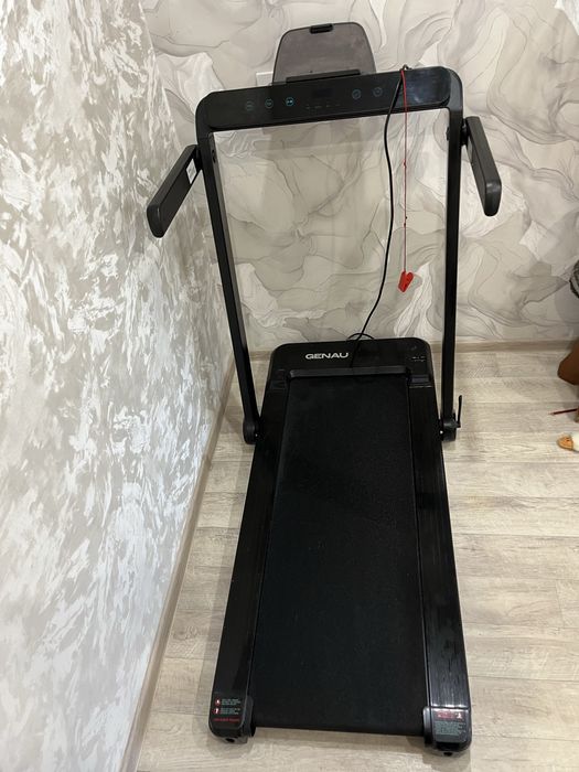 Беговая дорожка GENAU