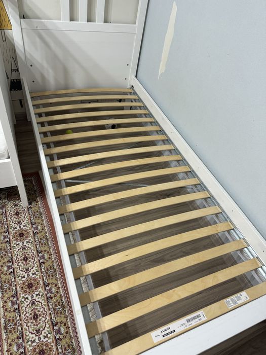 Продам кровати Ikea Hemnes