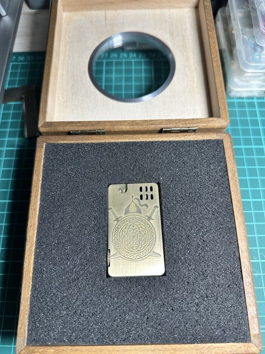 Бензиновая Зажигалка