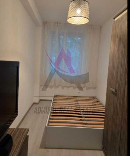 Просторен тристаен в района на Чаталджа!