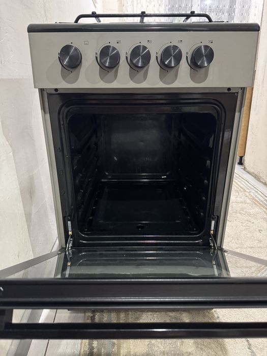 Продам газовую плиту Midea