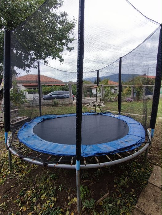 Продавам детски Батут