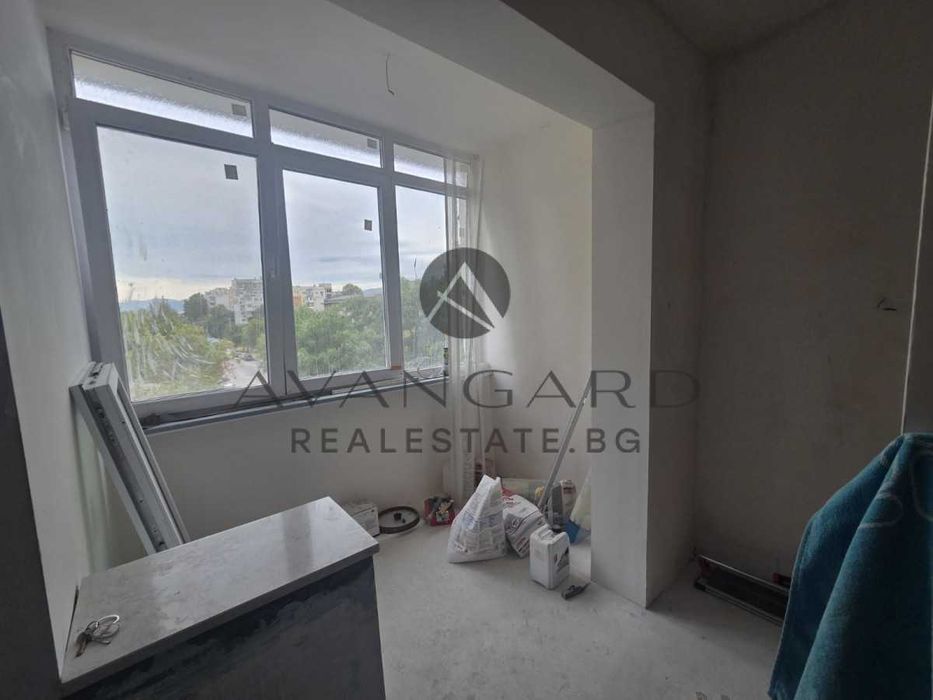 Продава се Двустаен апартамент в Пловдив, Тракия - 36 кв.м за 1945 €/кв.м - Снимка #2