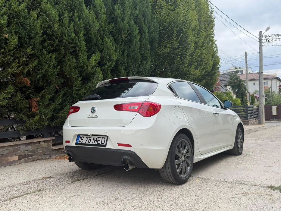 Alfa Romeo Giulietta 2011 diesel, 7.087 € — imagine 3