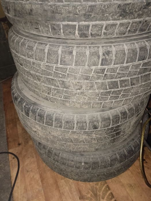 Зимняя резина 215/60/16