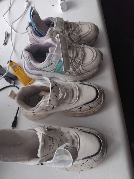 Кросовки 31 размер для двойняшек