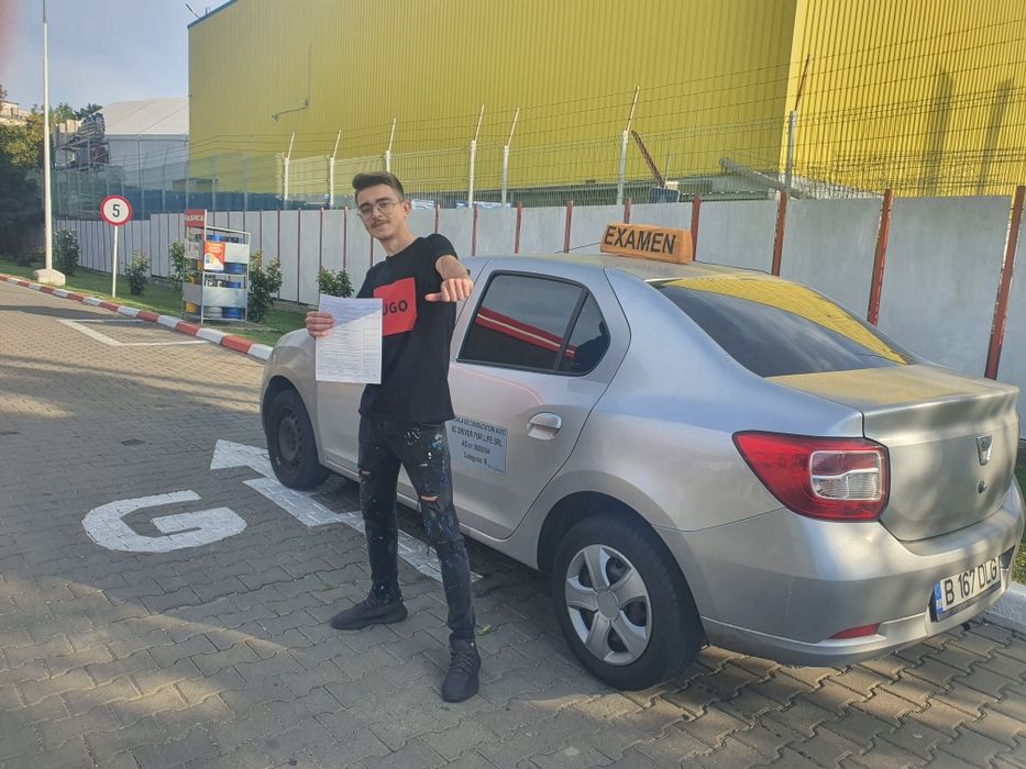 Instructor auto FEMEIE