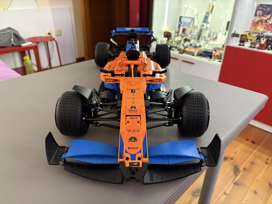 Продавам Lego Technic McLaren F1 42141