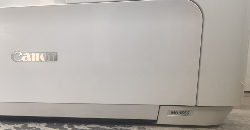Принтер и скенер Canon MG3650