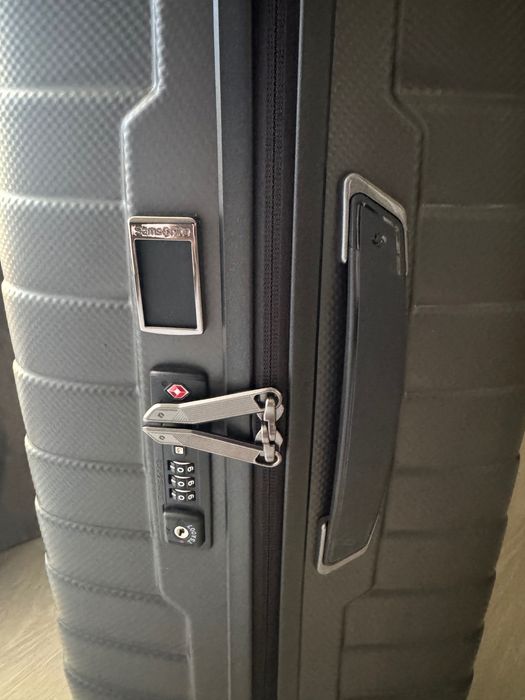 Чемодан samsonite