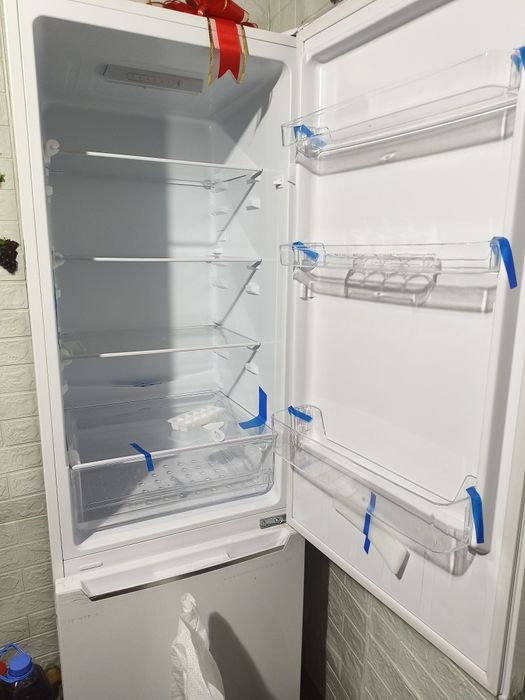 Холодильник LEADBROS(новый)