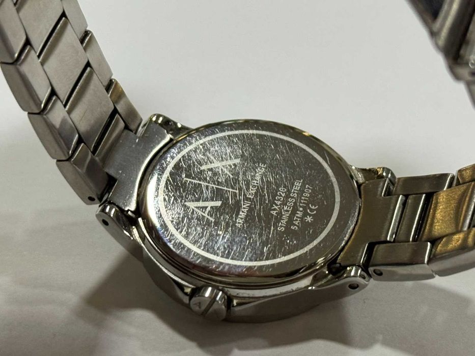 Часовник Armani Exchange Lady Banks Banks AX4320