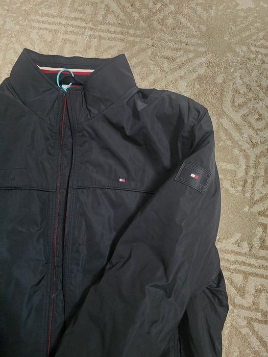 Продам куртку Tommy Hilfiger
