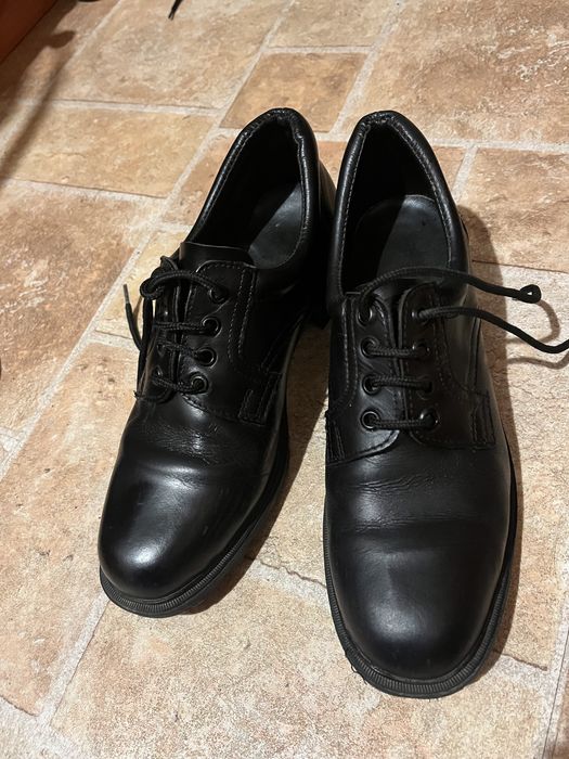 Елегантни обувки от естествена кожа - номер 39 (подходящи за номер 38)