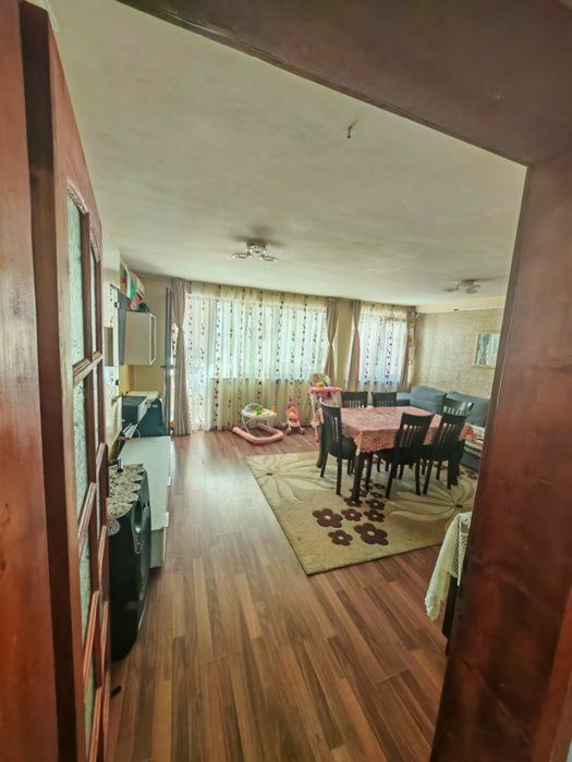 Продава се Двустаен апартамент в Варна, Колхозен пазар - 73 кв.м за 1048 €/кв.м - Снимка #2