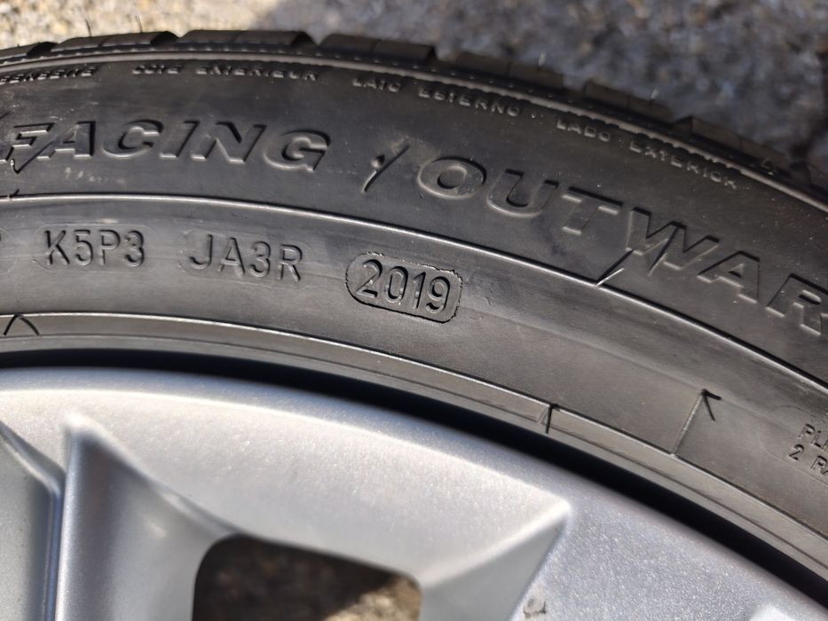 275/45/21" 4бр Good year eagle f1 suv 4x4 dot2019,7mm