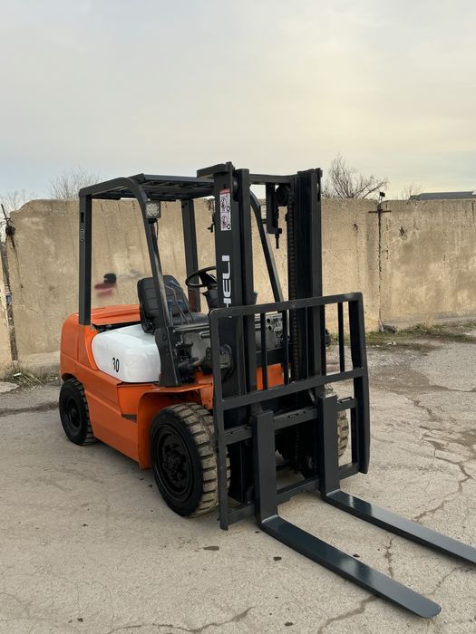 Вилочный погрузчик кара автокара