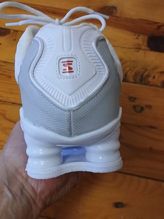 Маратонки NIKE Shox