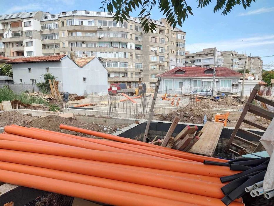 Продава се Двустаен апартамент в Добрич, Център - 85 кв.м за 936 €/кв.м - Снимка #7