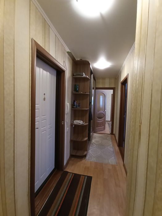 Продам  4х комнатную  квартиру