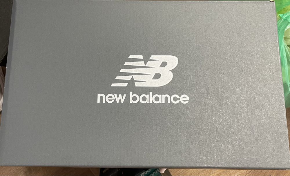 New balance 740