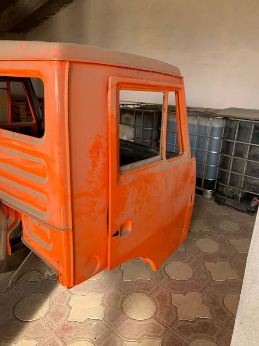 Кабинка сотилади