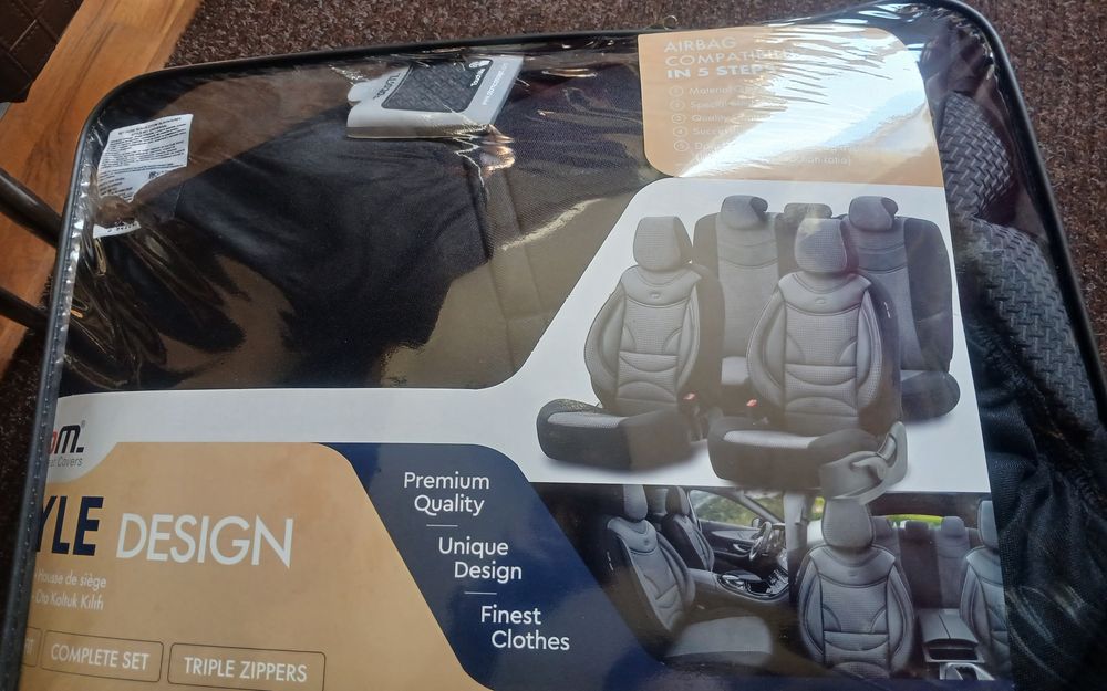 Huse Auto universale, Noi