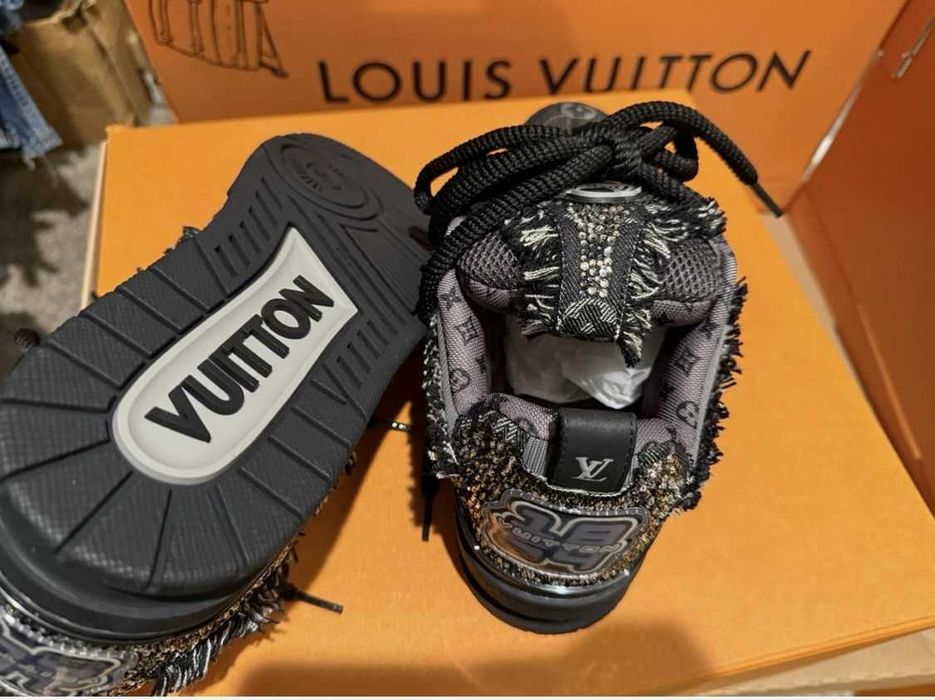 Adidasi Louis Vuitton Swarovski , marimea 46 fit 44-45.